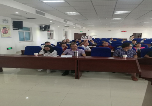 拍賣(mài)現(xiàn)場(chǎng)